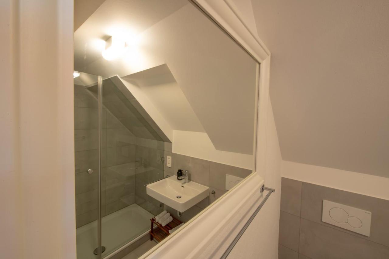 Gaestehaus Am Schlossplatz, Z. 5 梅尔斯堡 外观 照片