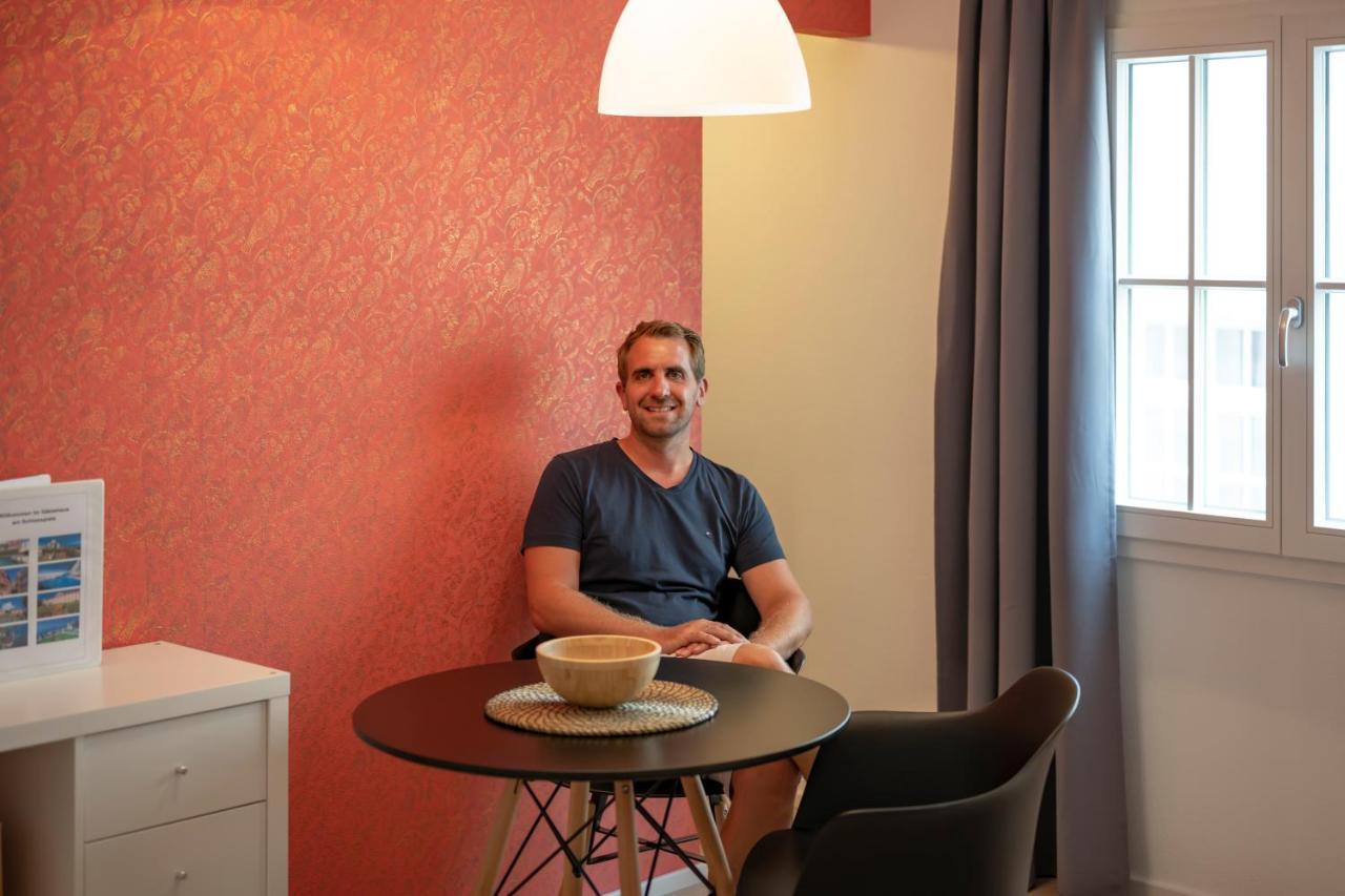 Gaestehaus Am Schlossplatz, Z. 5 梅尔斯堡 外观 照片